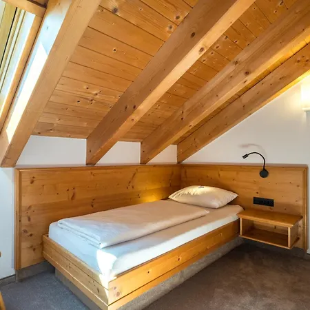 Residenz Hopfensee 4*